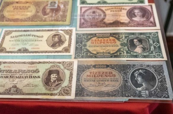 Régi papírpénzekből nyílt kiállítás a Gyűjtemények Házában